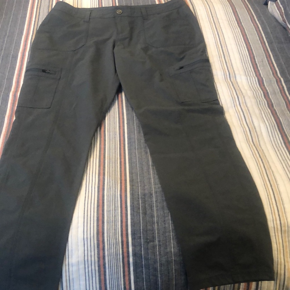 Kuhl Slim Fit cargo pants 14